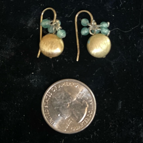 Gold color earrings with tiny beads - Picture 1 of 2
